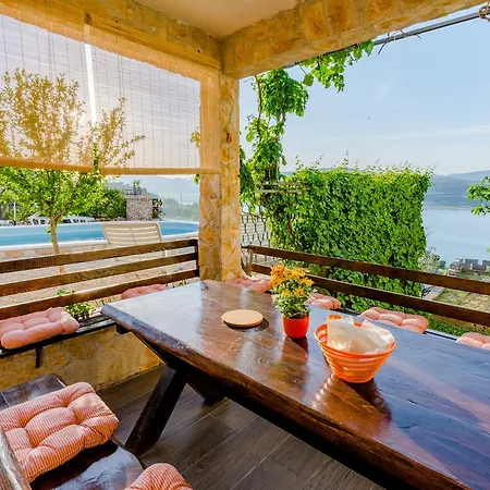 Sea Star Apartment *