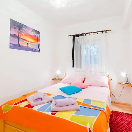 Sea Star Apartment *